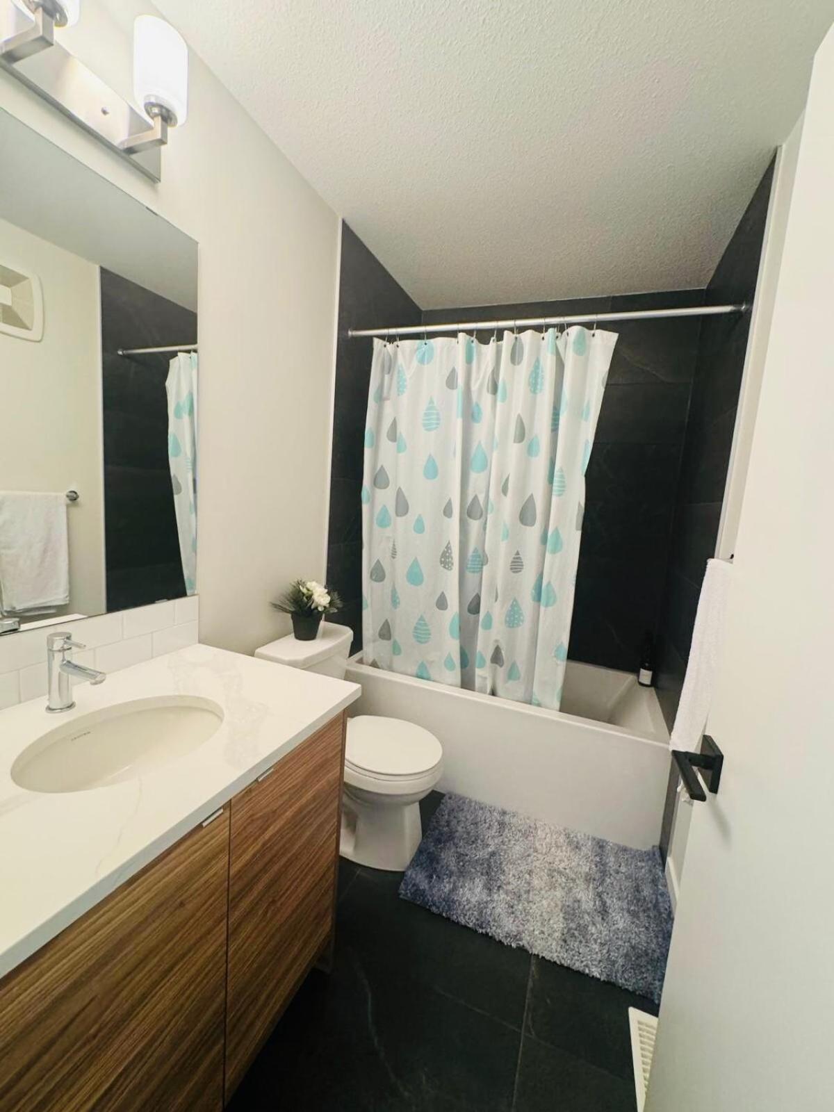 Luxurious Away From Holiday home Edmonton